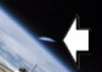 Un Astronauta de la NASA revela encuentro del Shuttle con un disco Ovni en órbita Close-up